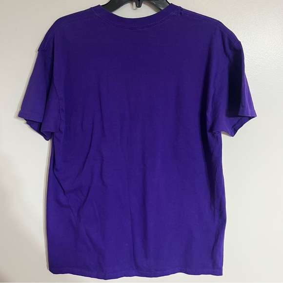 Men’s Wednesday Addams Graphic Print Fire Will Rain T-shirt Size Large Purple - Picture 6 of 6